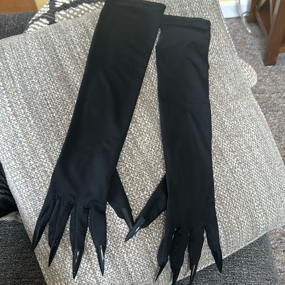 Cat Claw Gloves for Halloween.  Brand new.
